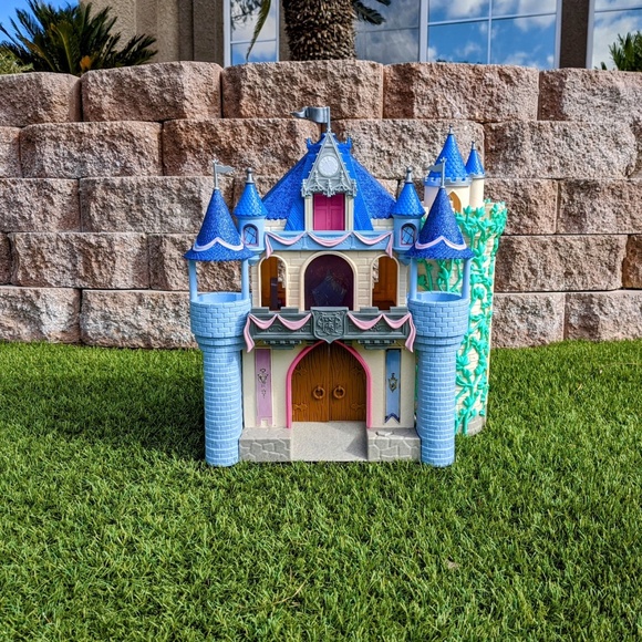 Disney Store Animators Collection Deluxe Cinderella Castle ONLY Play Set-NO figs - Picture 4 of 11